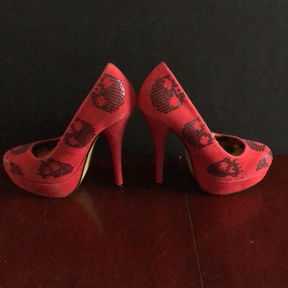 Iron Fist Red Skull Shoes - Picture 2 of 5